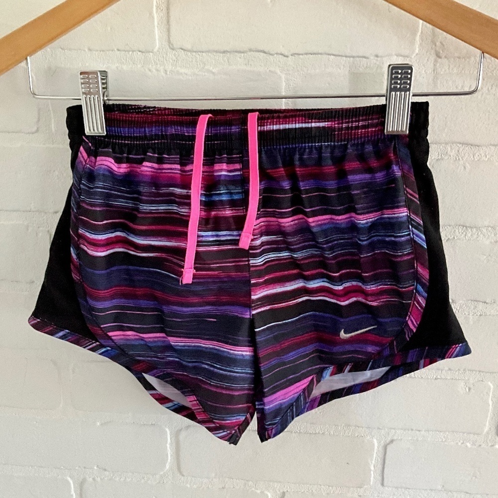 Nike Girl’s Shorts Black/purple/pink Lined sporty Athletic size S
